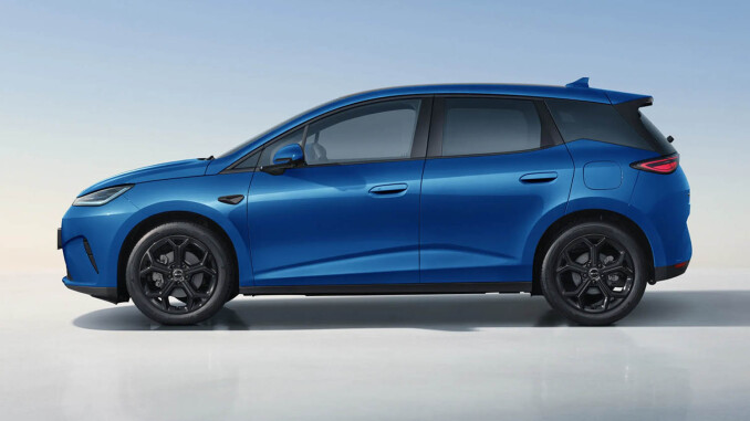 BYD Dolphin G 1.5 DM-i 212 Sport 5dr Auto Hatchback - Image 2